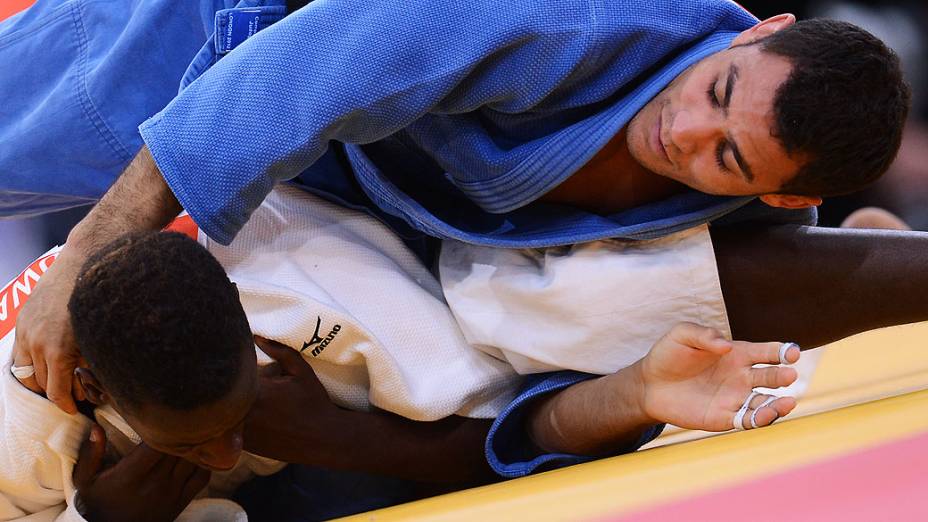 Bruno Mendonça vence africano e registra primeiro ippon brasileiro, em 30/07/2012