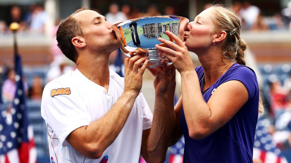 Ao lado de Ekaterina Makarova: campeão em duplas mistas do US Open 2012