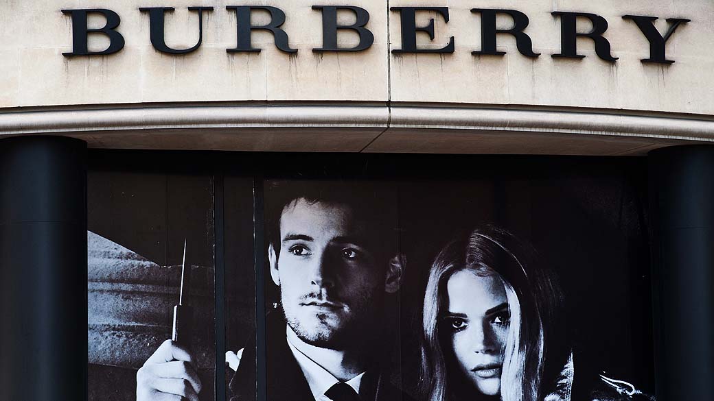 Fachada da loja Burberry em Londres