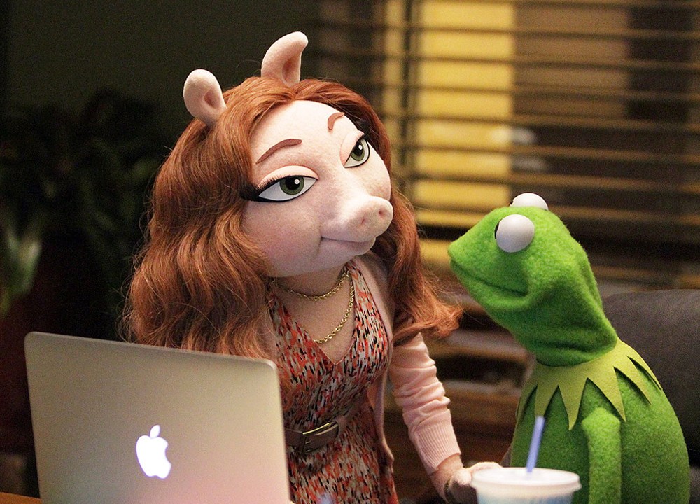 Caco e Denise na série 'The Muppets'