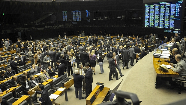 Plenário da Câmara dos Deputados, nesta segunda, em Brasília