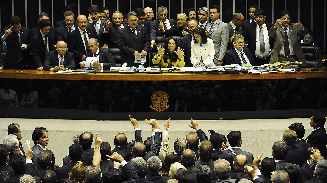 Congresso aprova urgência para votação de vetos à divisão dos royalties