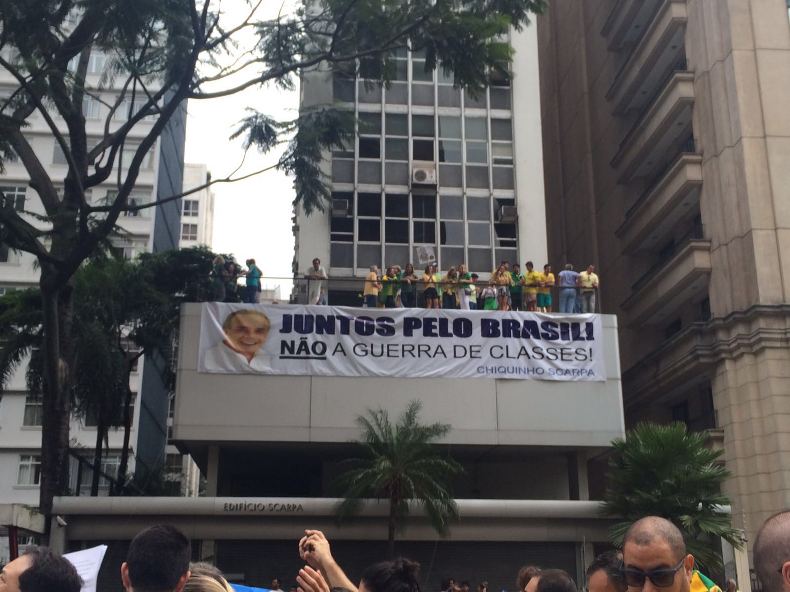 Camarote de Chiquinho Scarpa na avenida Paulista