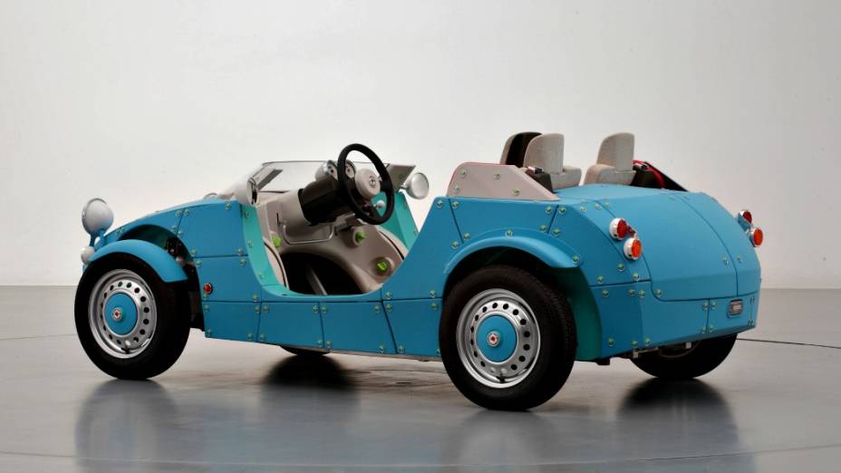 O Camatte57s foi destaque no Salão Internacional de Brinquedos de Tóquio: chassi tubular e carroceria composta por pequenos e leves painéis destacáveis