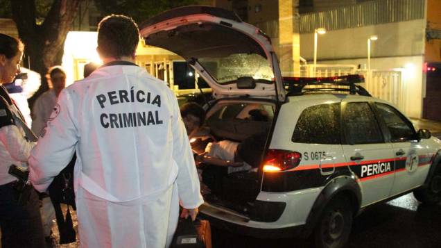Policiais realizaram perícia no apartamento do empresário Marcos Kitano Matsunaga, em São Paulo Policiais realizaram perícia no apartamento do empresário Marcos Kitano Matsunaga, em São Paulo