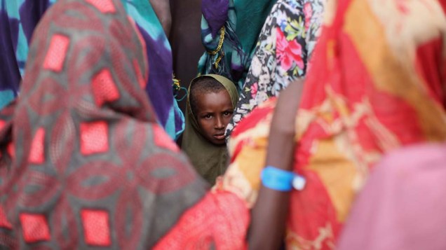 Criança no acampamento Ifo, no campo de refugiados de Dadaab, Quênia
