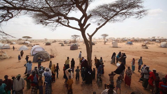 Refugiados somalis em Dagahaley, no campo de refugiados de Dadaab, Quênia