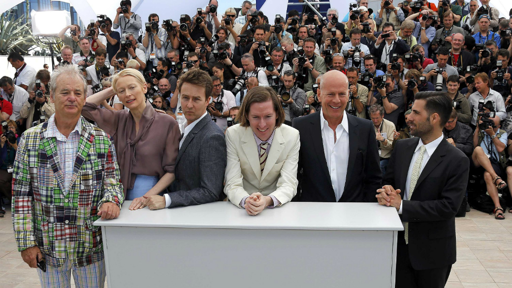 Na coletiva de estreia de Cannes, a equipe de Moonrise Kingdom: Bill Murray, Tilda Swinton, Edward Norton,o diretor Wes Anderson, Bruce Willis e Jason Schwartzman