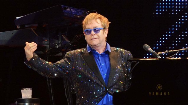 Elton John se apresenta na turnê Rocket Man no Jockey Club de São Paulo