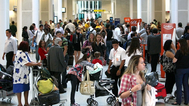caos aéreo no aeroporto Santos Dumont