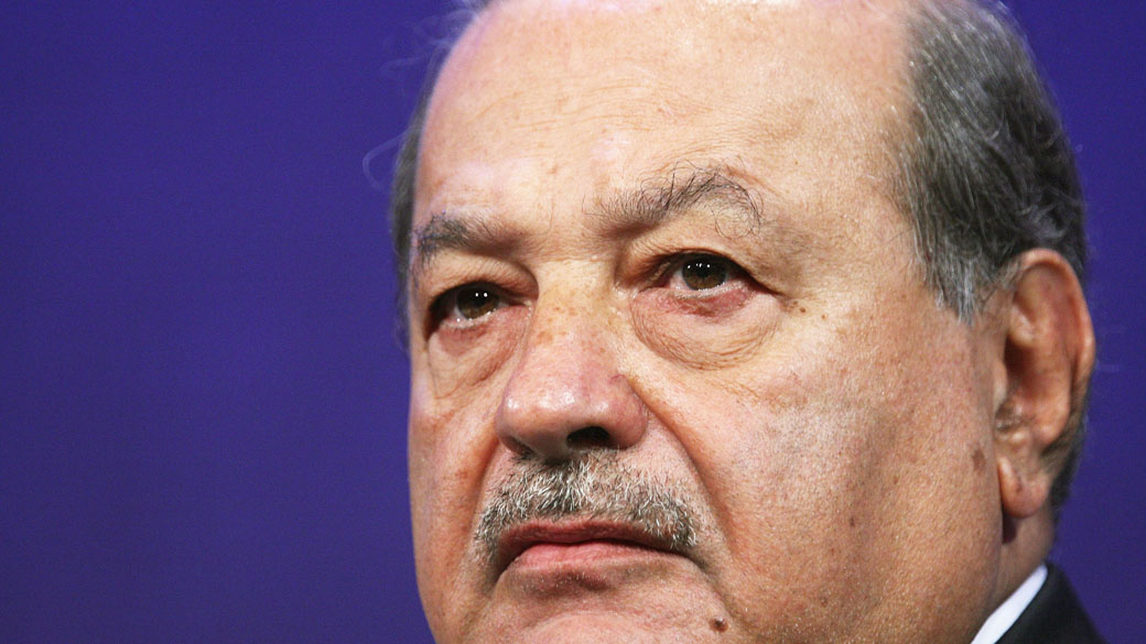 Mexicano Carlos Slim construiu fortuna no setor de telecomunicações