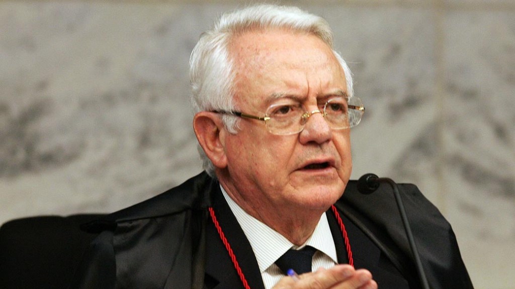 Ministro Carlos Velloso no Tribunal Superior Eleitoral (TSE), em Brasília