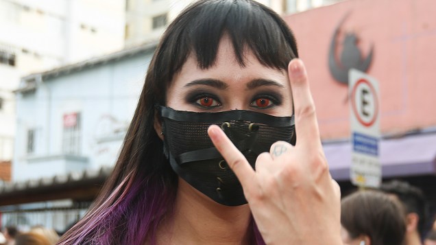 Foliões no Bloco 77 - Originais do Punk, em São Paulo