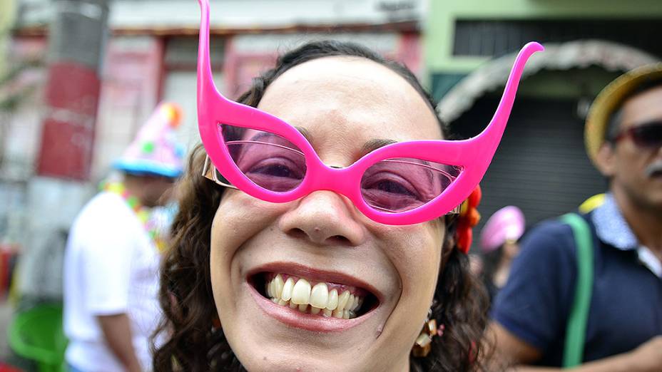 Foliões agitam as ruas do Bixiga, em São Paulo