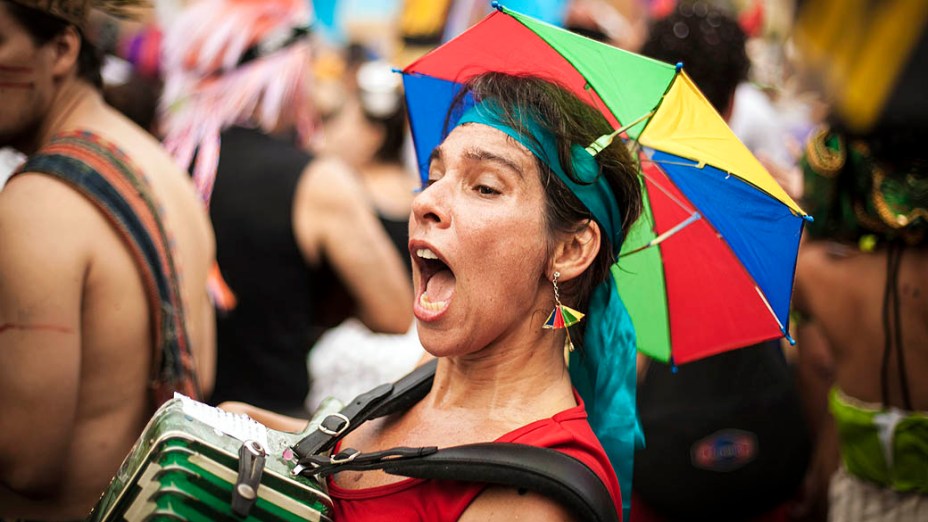 Desfile do bloco Céu na Terra, na Praça do Curvelo, em Santa Teresa