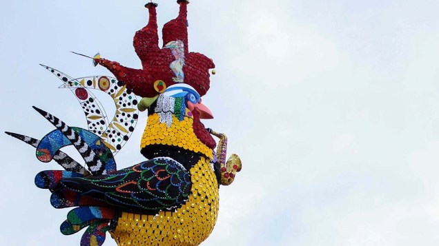 O bloco de carnaval Galo da Madrugada desfila na manhã deste sábado (14), durante o Carnaval do Recife 2015