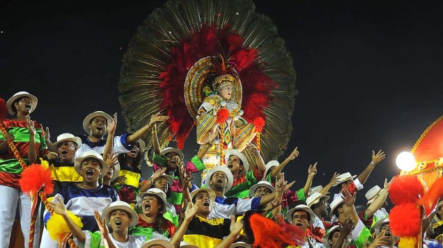 Desfile da Unidos do Viradouro na Sapucaí: escola foi um dos destaques da primeira noite