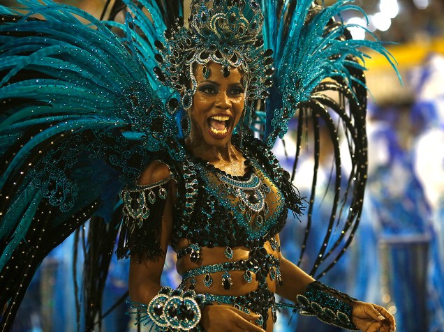 Unidos da Tijuca encerra o primeiro dia de desfiles do Grupo Especial na Sapucaí, no Rio