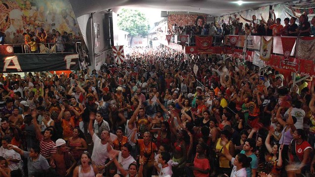 Festa na quadra da Mocidade Alegre, campeã do Carnaval de São Paulo 2013