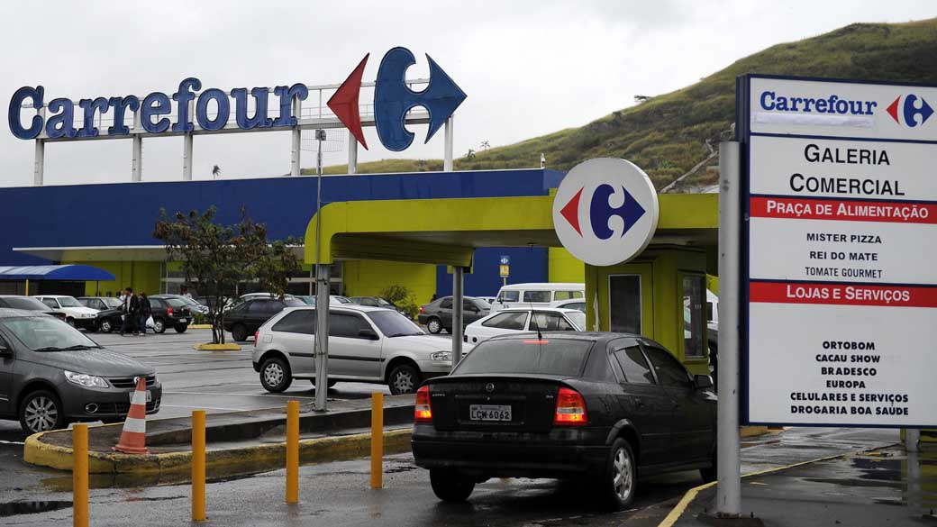 Carrefour: venda de ativos no Brasil seria bom para a empresa, dizem analistas