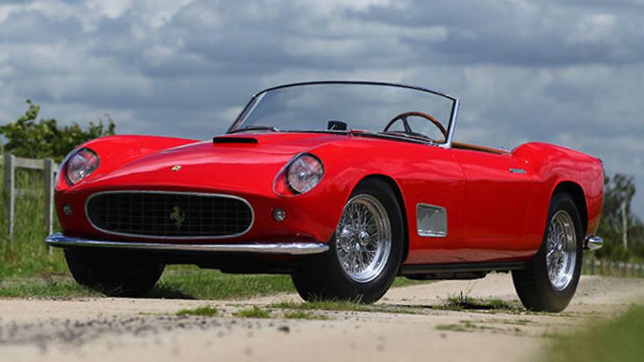 Ferrari 250 GT LWB California Spider Prototype, 1957, vendida por 6,6 milhões de dólares (13,33 milhões de reais)