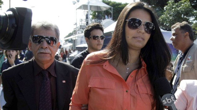 Caso Bruno - Ingrid, noiva do goleiro Bruno, chega ao Fórum de Contagem Caso Bruno - Ingrid, noiva do goleiro Bruno, chega ao Fórum de Contagem