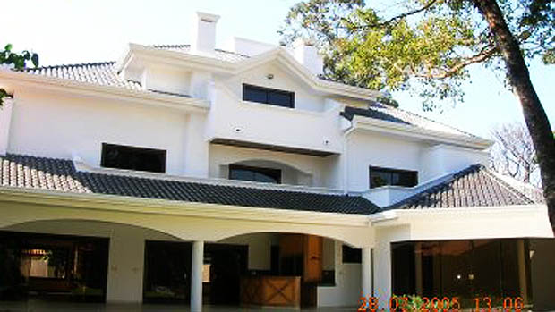 Casa onde vivia Roger Abdelmassih enquanto estava foragido em Assunção, no Paraguai