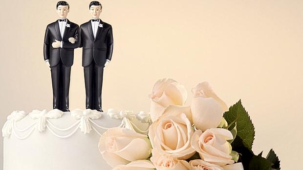 Um ano após o primeiro casamento gay, questão ainda gera controvérsias judiciais