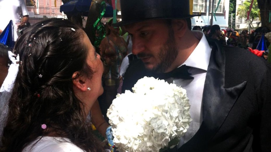 Casamento no bloco Bagunça Meu Coreto