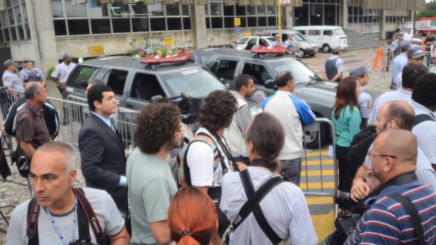 Movimento da imprensa em frente ao fórum de Santo André durante o quarto e último dia de julgamento de Lindemberg Alves Fernandes