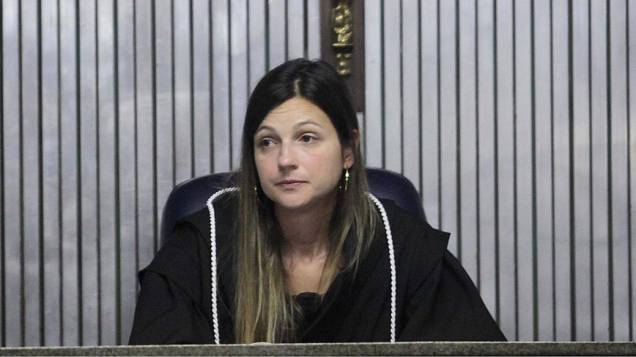 A juíza Milena Dias no terceiro dia de julgamento de Lindemberg Alves Fernandes, acusado de matar a ex-namorada Eloá Pimentel, em 2008