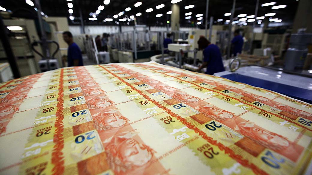 Produção de cédulas de notas de 20 reais na Casa da Moeda no Rio de Janeiro