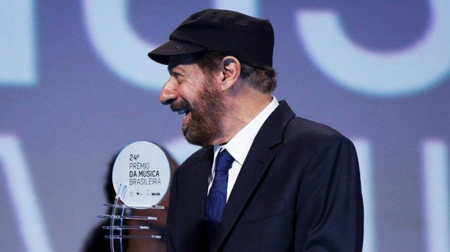 João Bosco ganha prêmio de melhor cantor na categoria MPB no Prêmio da Música Brasileira