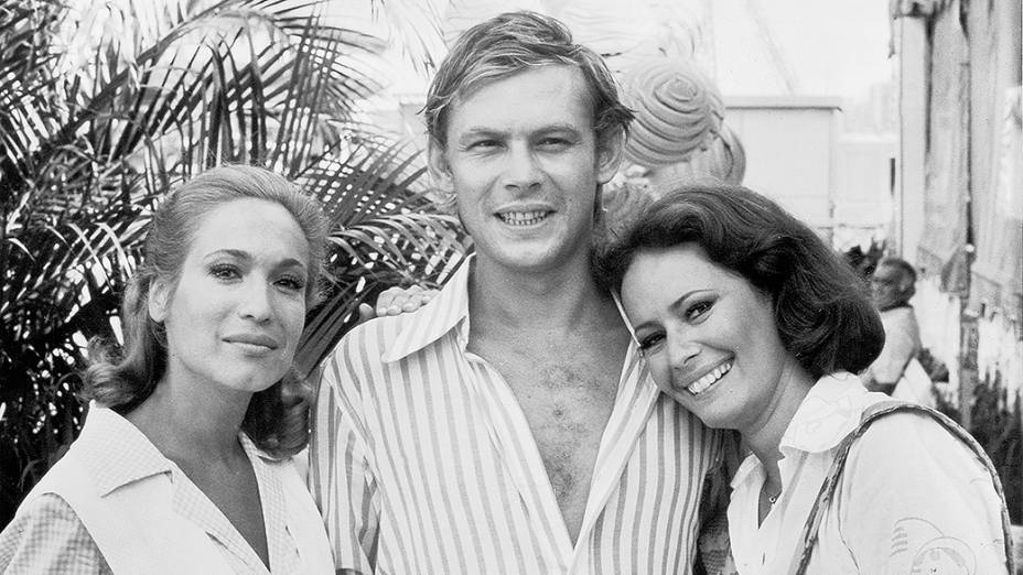 Susana Vieira, José Wilker e Renée de Vielmond na novela Anjo Mau de 1976