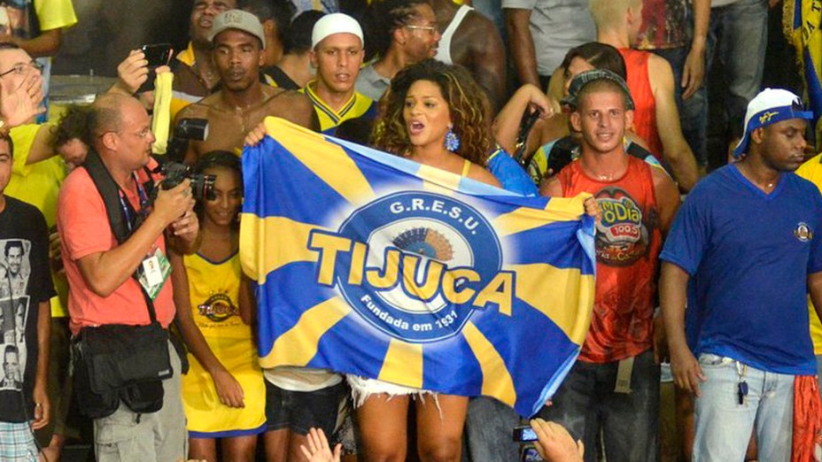 Musa da Unidos da Tijuca, Juliana Alves, comemora na quadra da agremiação o título da escola no Carnaval do Rio de 2014