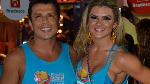 Ceará e Mirela Santos no circuito Barra-Ondina no carnaval de Salvador
