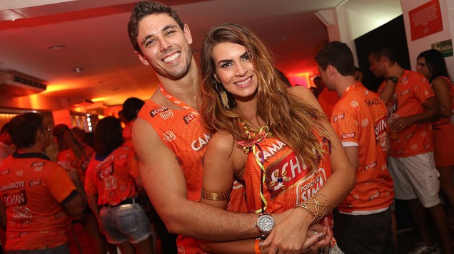 Renata Molinaro e seu namorado no Carnaval de Salvador