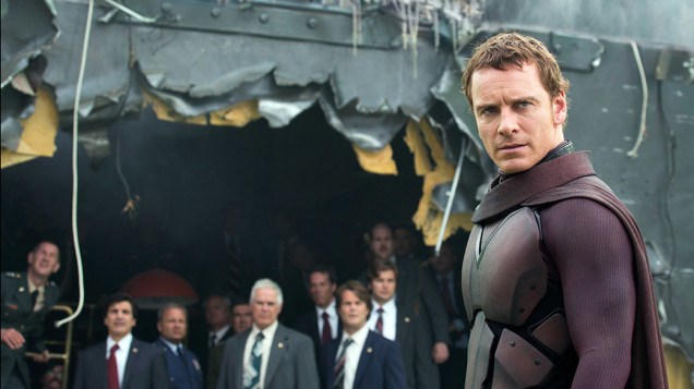 Ator Michael Fassbender em cena do filme X-Men – Dias de um Futuro Esquecido