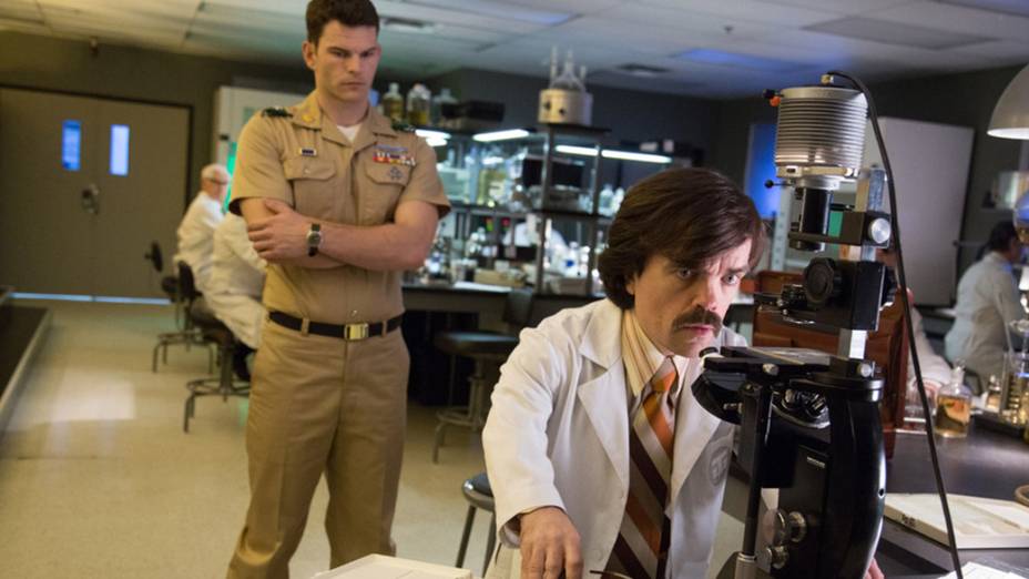 Ator Peter Dinklage em cena do filme X-Men – Dias de um Futuro Esquecido
