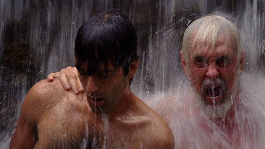 Cena do filme O Som ao Redor, de Kleber Mendonça Filho