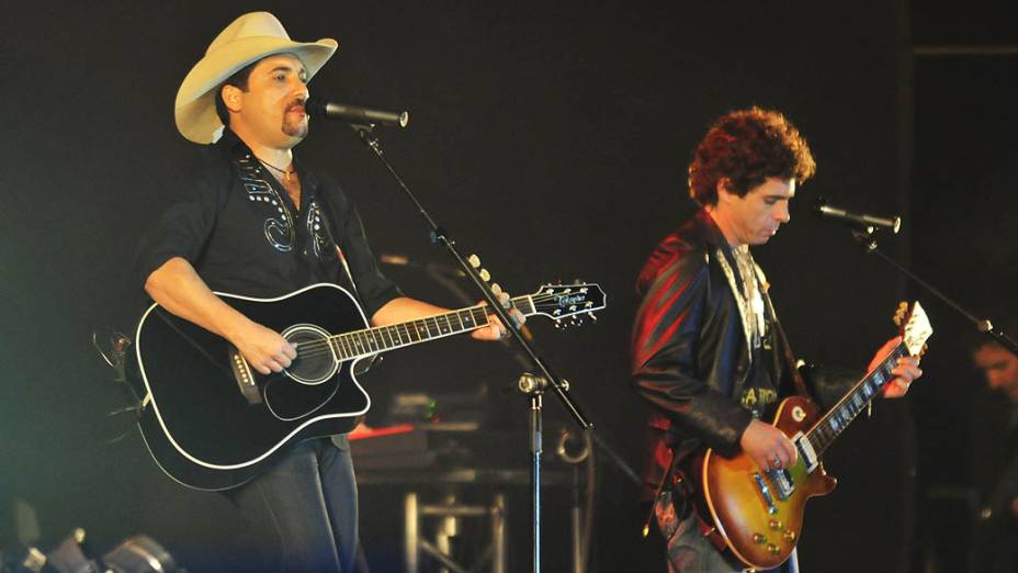 Apresentação da dupla Edson e Hudson no Rodeio de Jaguariúna