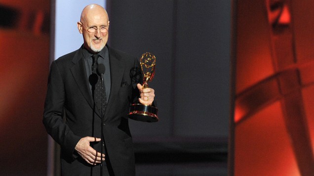 James Cromwell recebe o prêmio de melhor ator coadjuvante em minissérie ou telefilme por sua atuação em American Horror Story, durante o Emmy, em Los Angeles