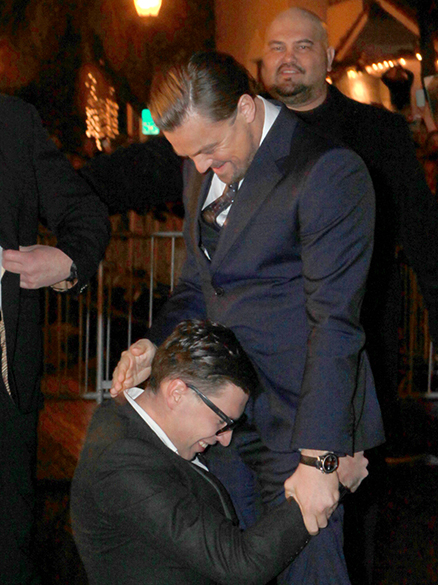 Em fevereiro Leonardo di Caprio também passou por momentos constrangedores com o repórter ucraniano durante o Cinema Vanguard Award, em Santa Barbara, Califórnia - (06/02/2014)