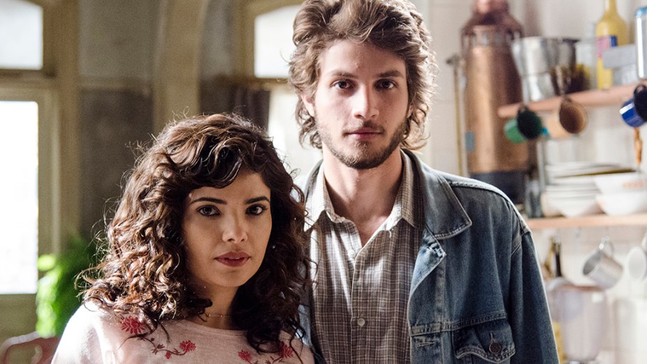 Eliane (Vanessa Giácomo) e José Alfredo (Chay Suede)