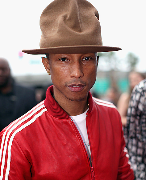 Pharrell Williams na chegada para a premiação do Grammy 2014, em Los Angeles