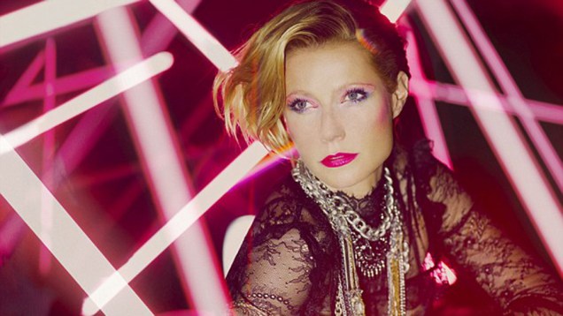 Gwyneth Paltrow reproduz look inspirado em Madonna, ícone dos anos 1980
