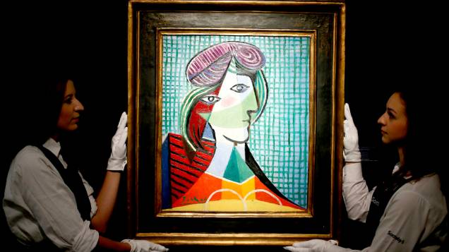 Obra Tête de Femme, do espanhol Pablo Picasso, é exposta durante leilão em Nova York
