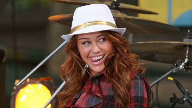 Miley Cyrus durante show em 2008