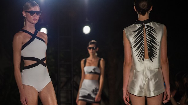 Grife Osklen apresenta nova coleção em desfile do primeiro dia da Fashion Rio