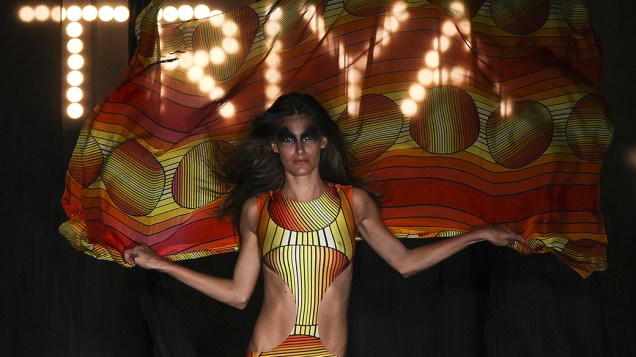 Tryia apresenta nova coleção durante desfile do quarto e último dia da Fashion Rio